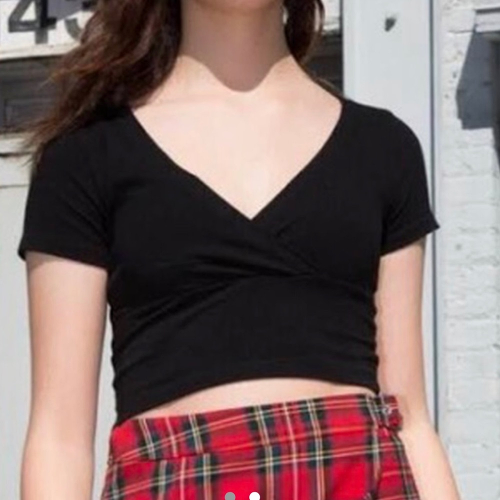 BRANDY MELVILLE AMARA TOP